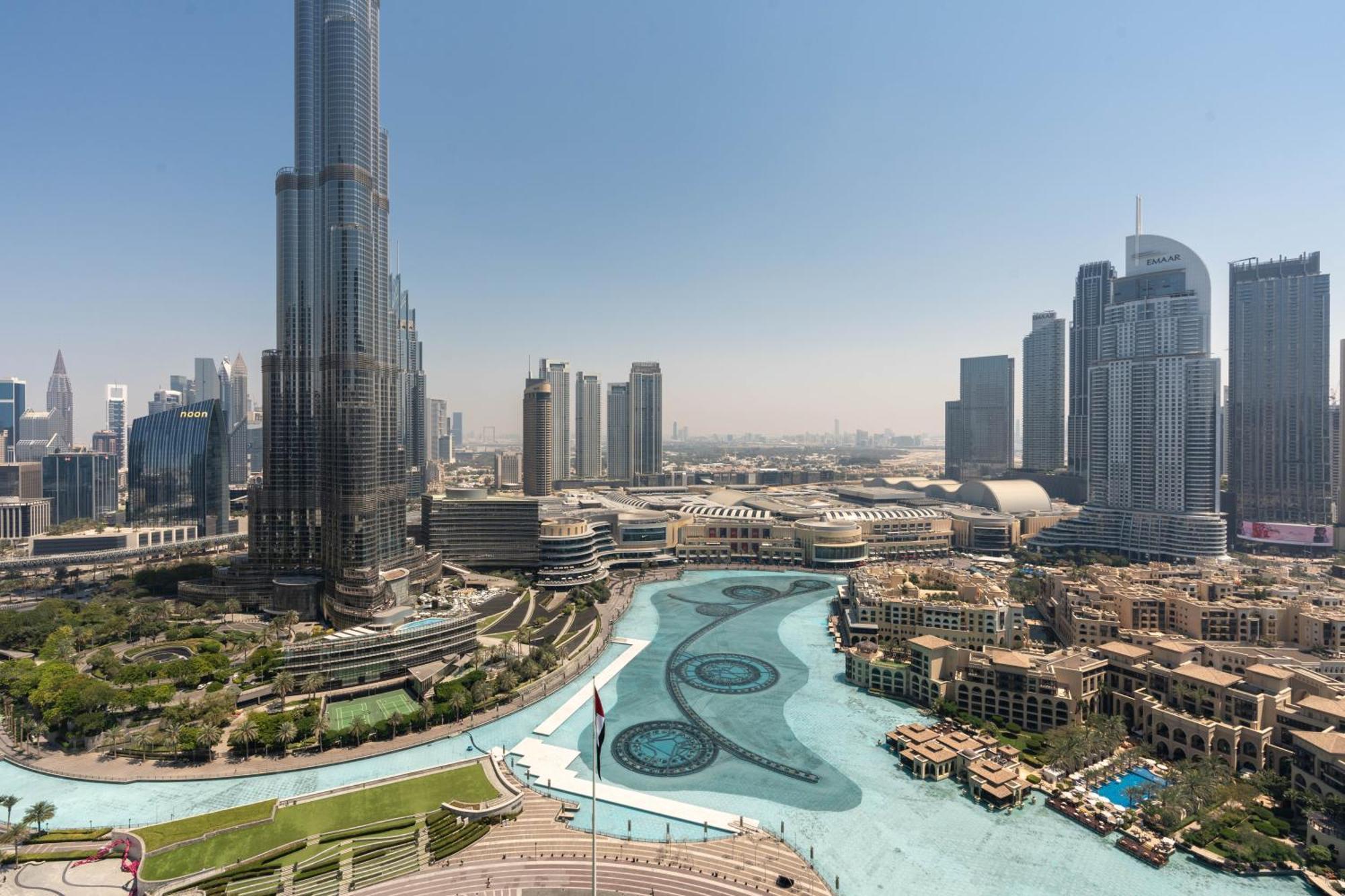 Incredible Fountain Views 2. 5 Bedroom Burj Residences * Dubai