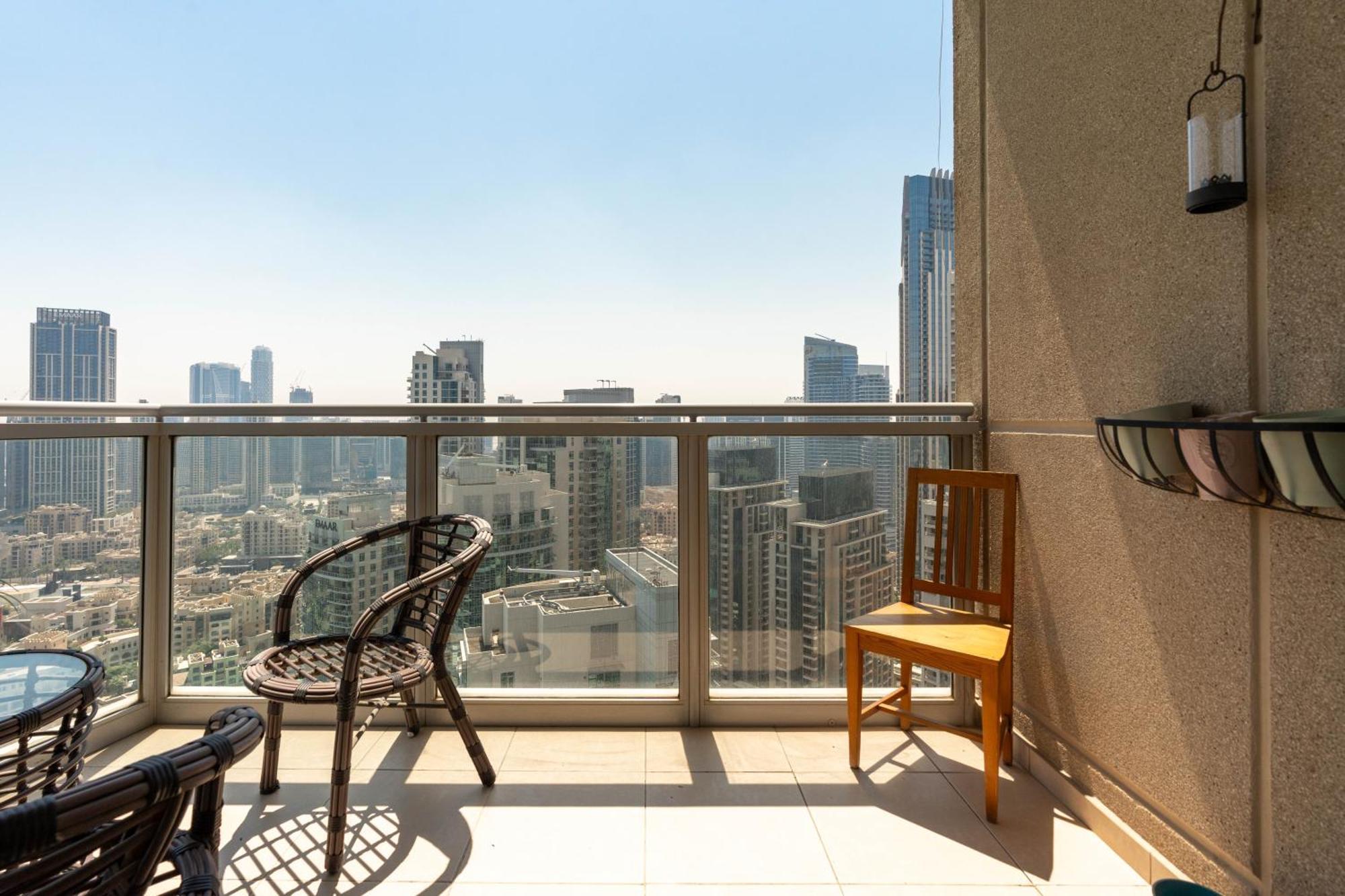 Incredible Fountain Views 2. 5 Bedroom Burj Residences