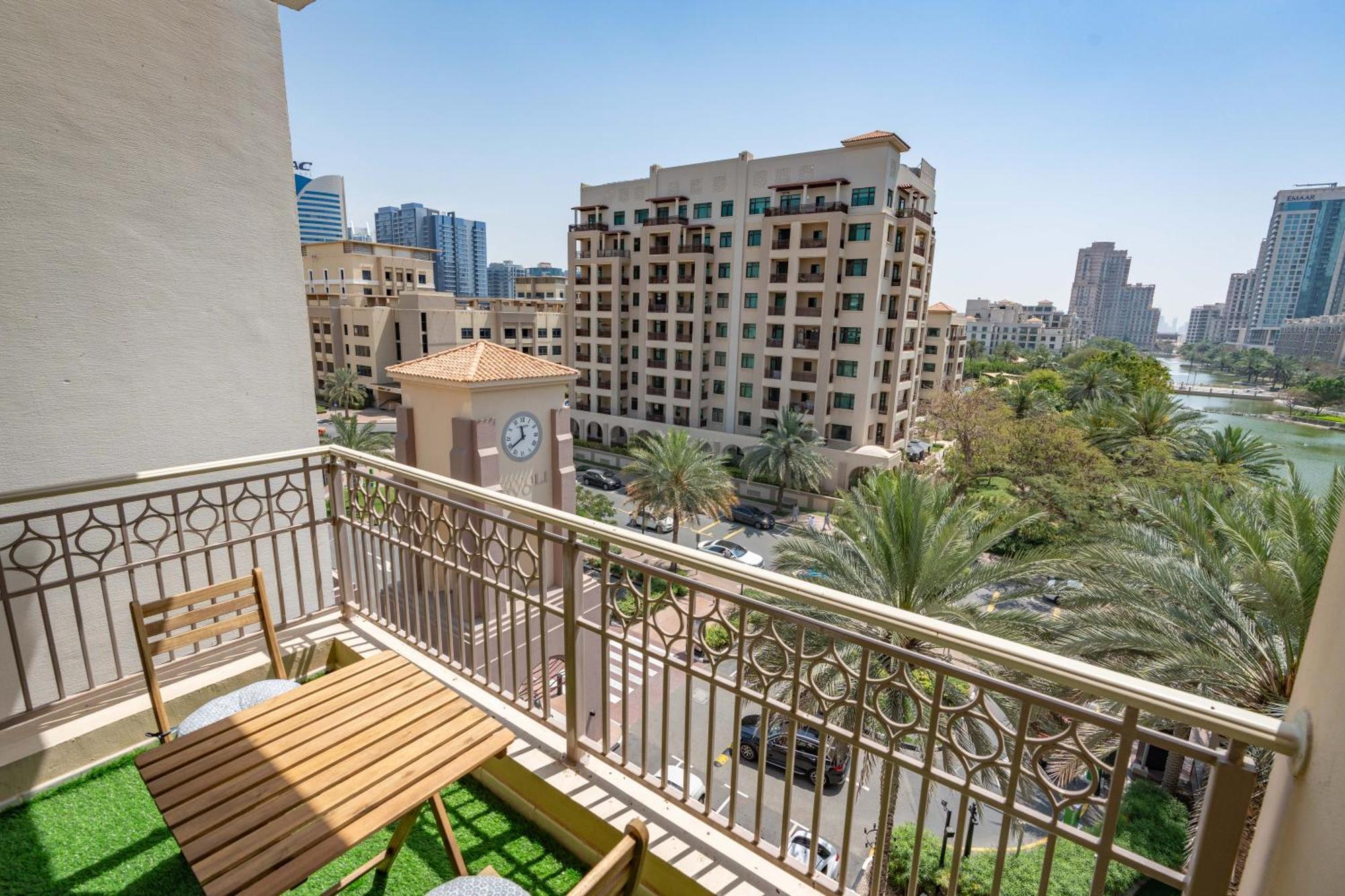 Lux I Tower I Lakes View Dubai