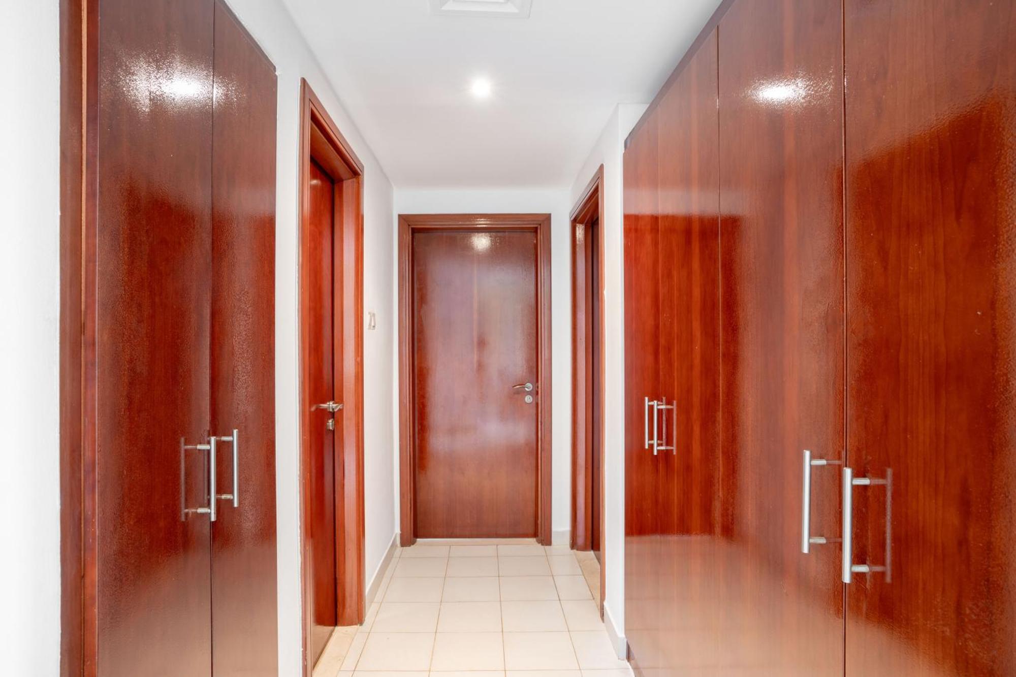 Apartment Lux I Tower I Lakes View *