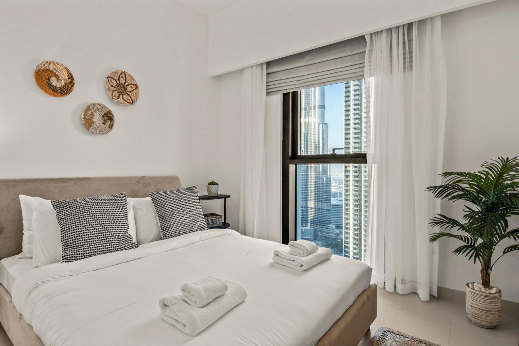Apartment High Floor - Stylish Design - 3br+maids Dubai