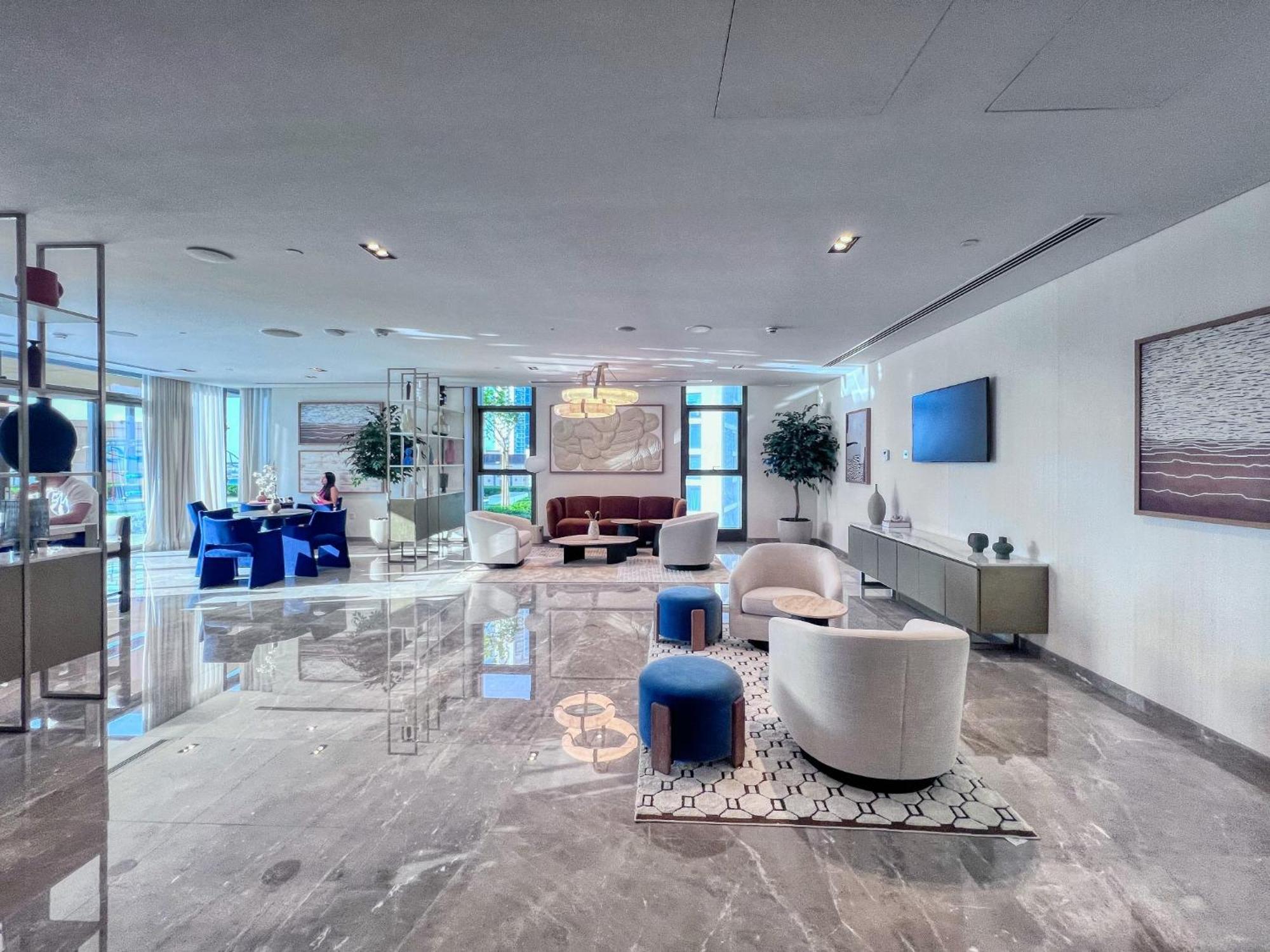 High Floor - Stylish Design - 3br+maids *