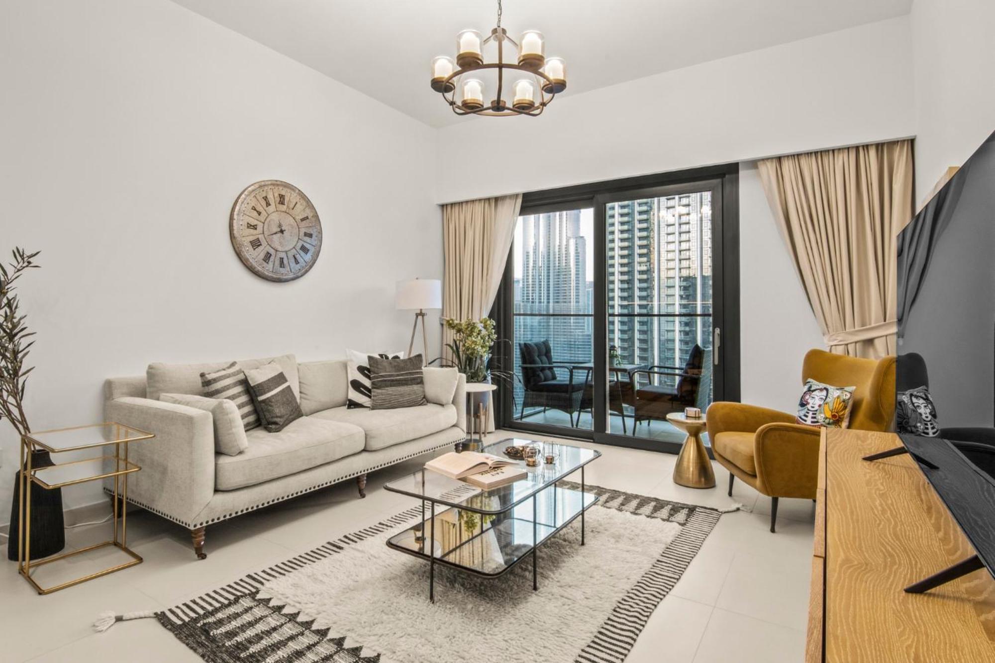 Apartment High Floor - Stylish Design - 3br+maids