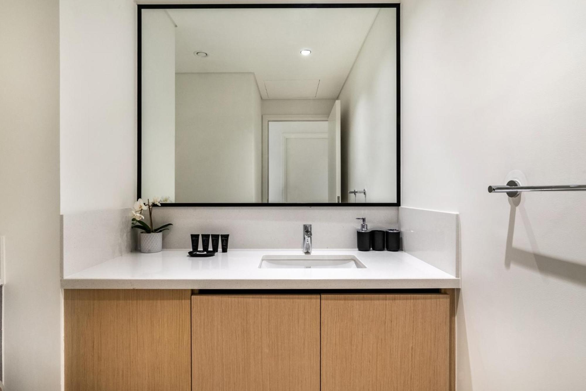 High Floor - Stylish Design - 3br+maids Apartment Dubai