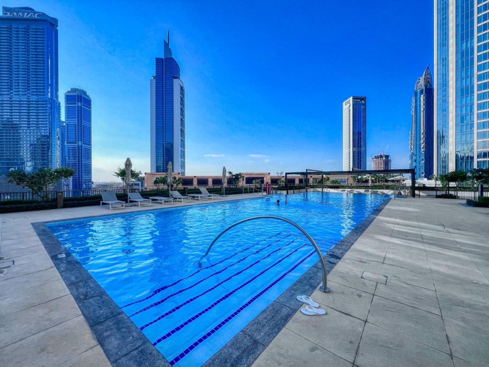 High Floor - Stylish Design - 3br+maids * Dubai