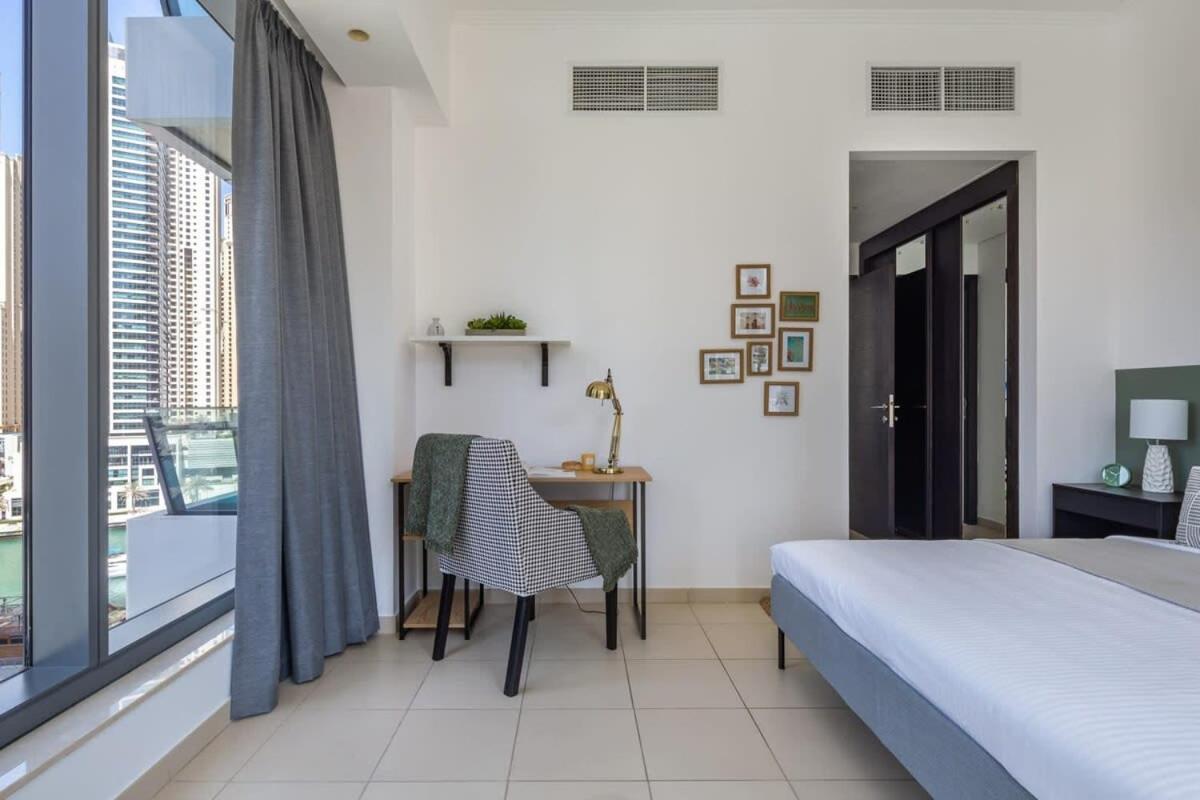 Frank Porter - Silverene Apartment