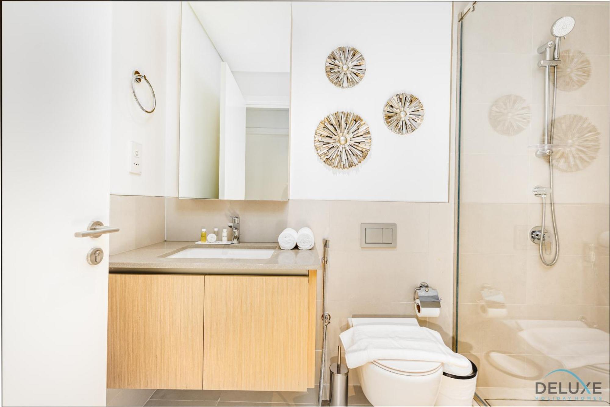 Lavish 1br At Summer At Creek Beach, Creek Harbor By Deluxe Homes *