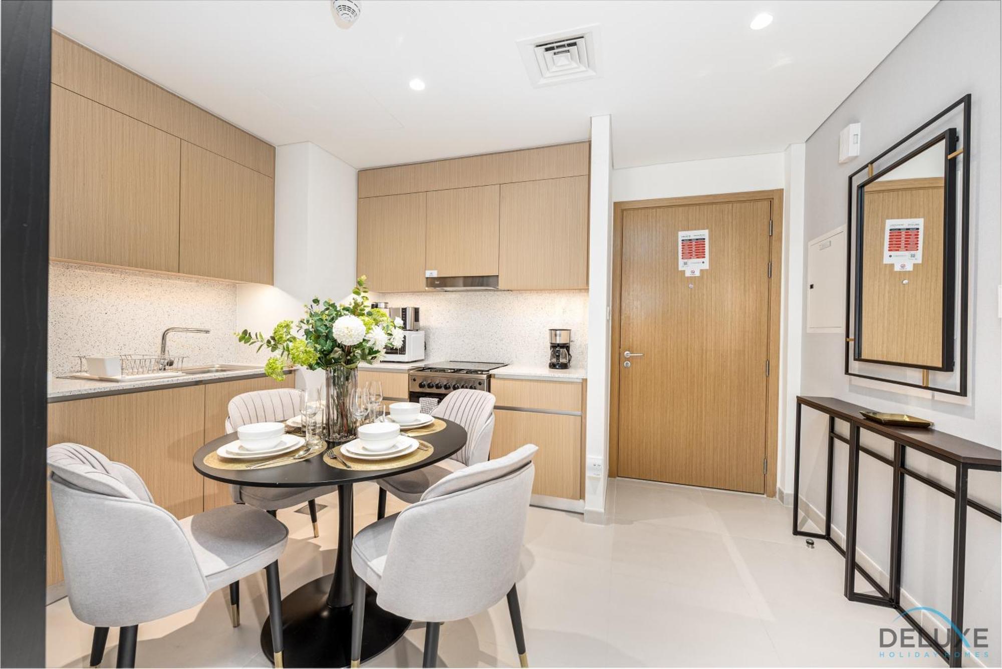 Lavish 1br At Summer At Creek Beach, Creek Harbor By Deluxe Homes Apartment