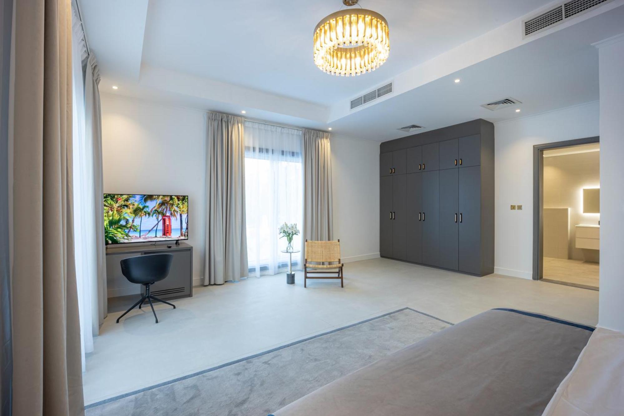 Botanica-exclusive 8-bedroom By Luxury Explorers' Collection Dubai