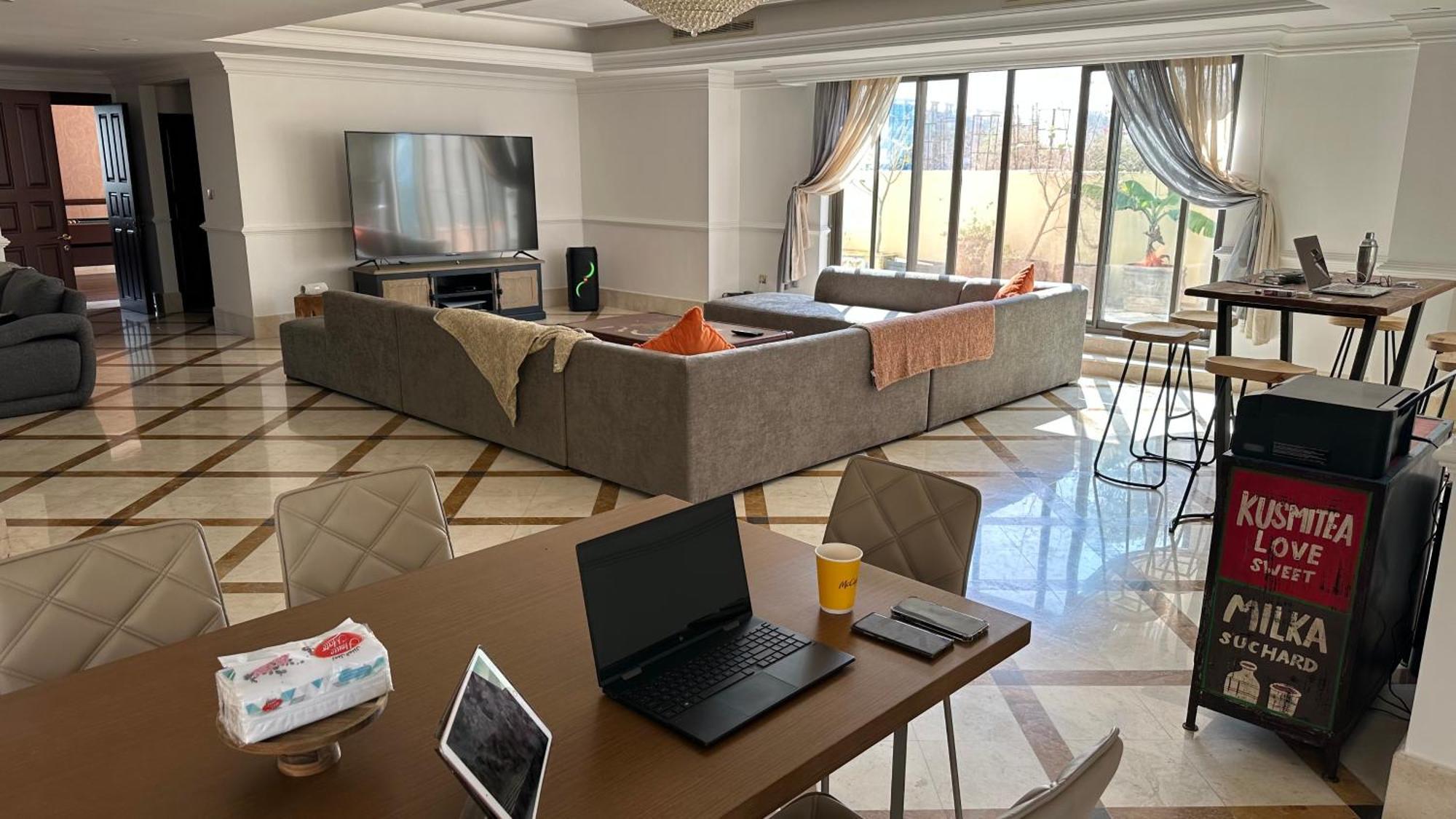 Neyar Beach Vibes * Dubai
