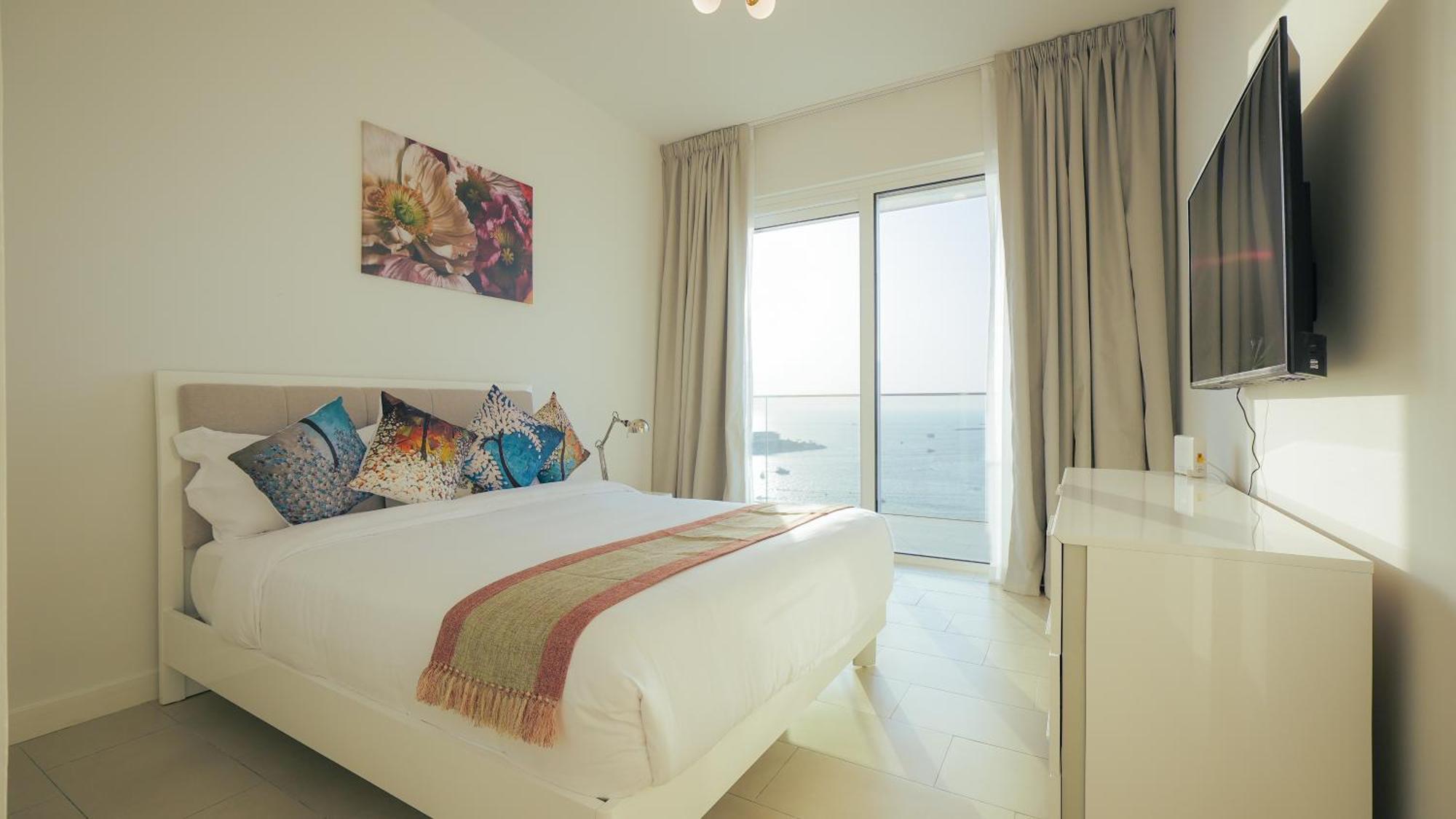 Apartment Spacious La Vie 3br With Private Access By Anw *