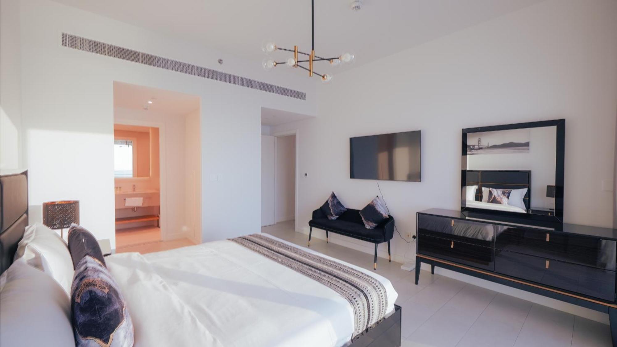 Spacious La Vie 3br With Private Access By Anw *