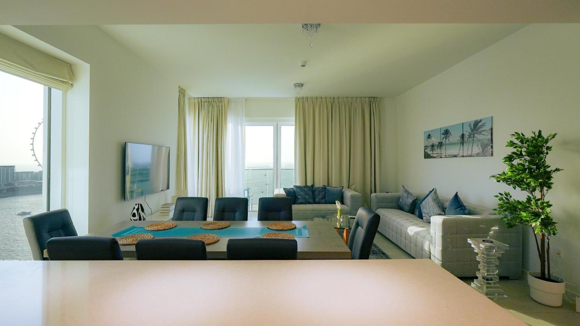 Spacious La Vie 3br With Private Access By Anw Apartment *