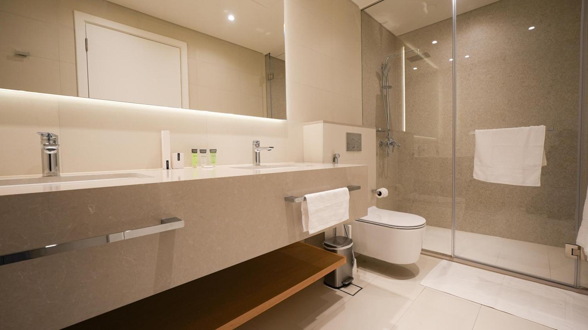 Apartment Spacious La Vie 3br With Private Access By Anw *