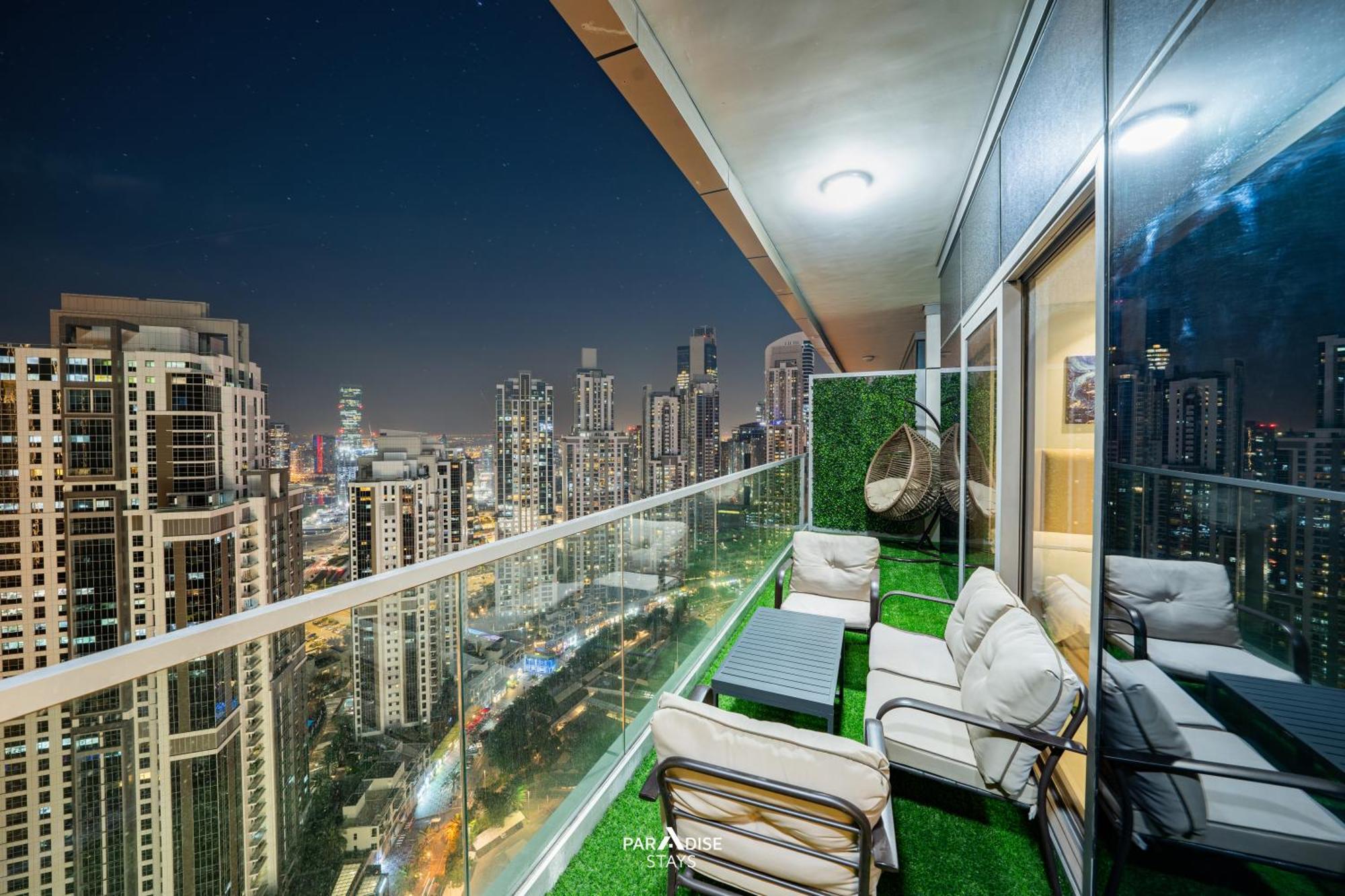 Paramount Midtown Hotel, Burj Khalifa Views *