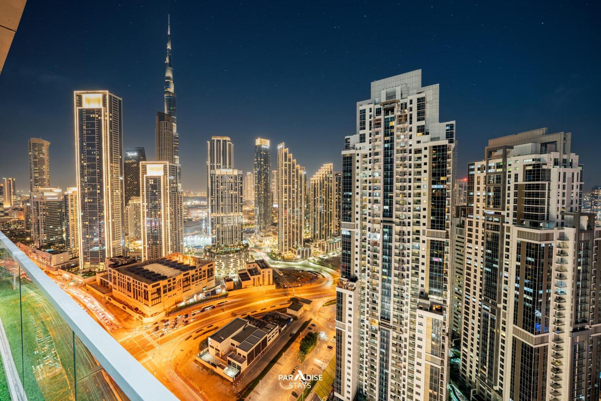 Paramount Midtown Hotel, Burj Khalifa Views Dubai