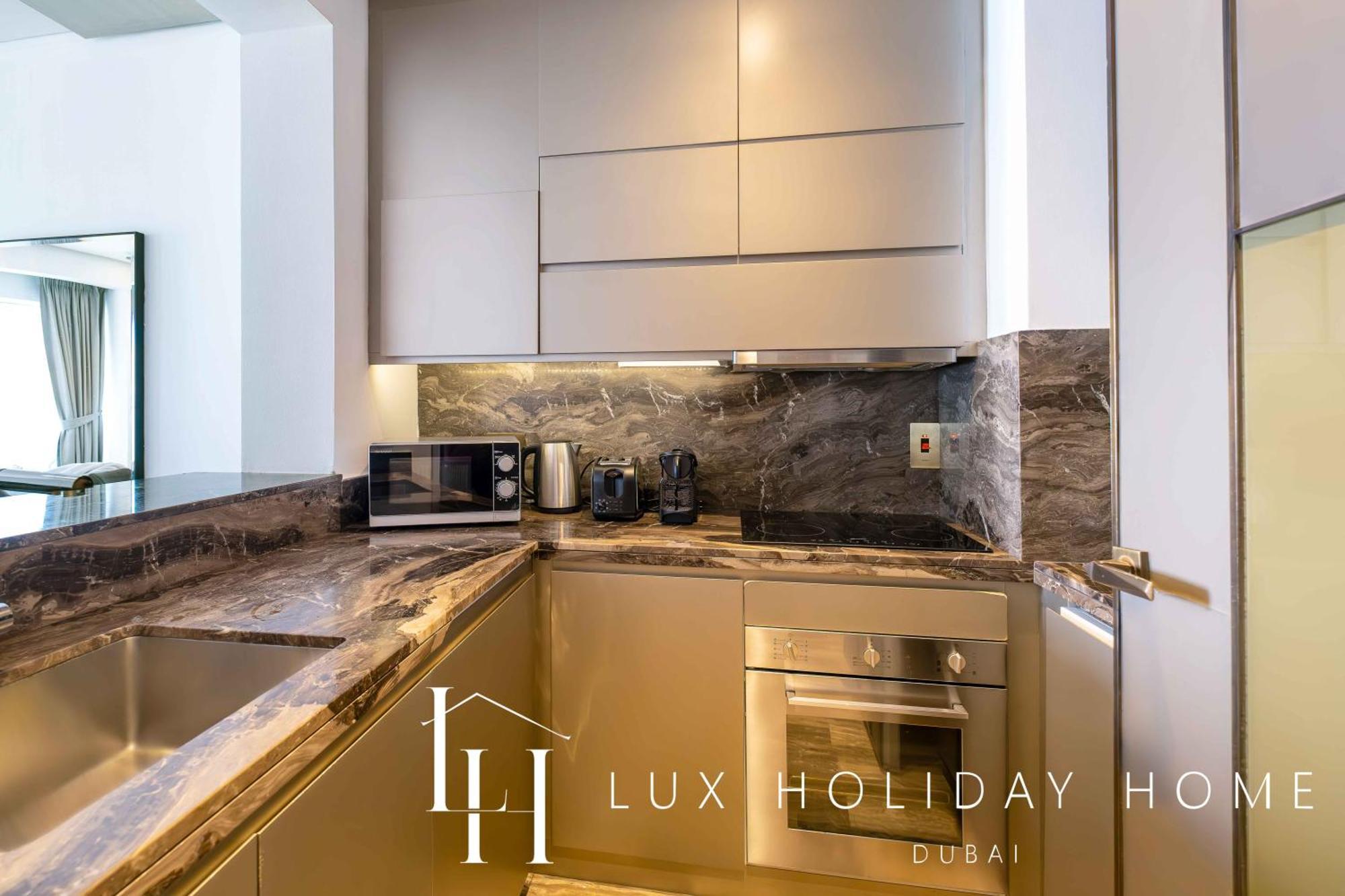 Apartment Lux - Lavish With Full Palm Jumeirah View 3
