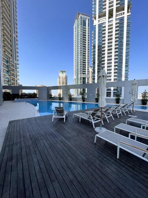 Ain View 1 Bedroom In Marina Apartment *