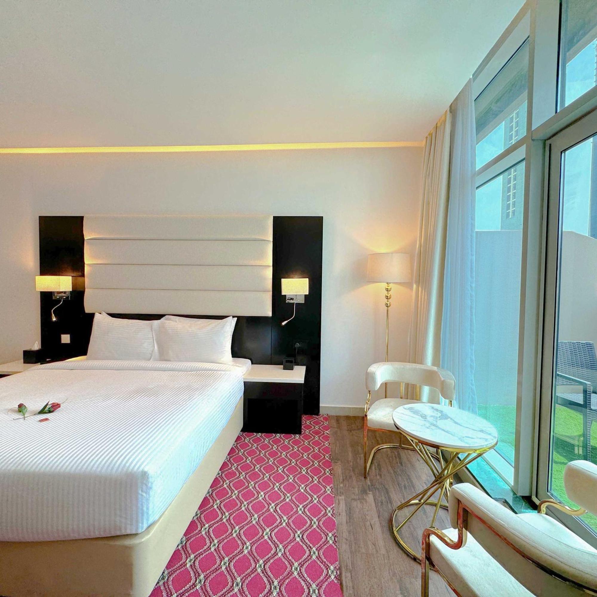 Sunday Mega Sheikh Zayed Road Near Difc Formerly Emirates Grand 3*