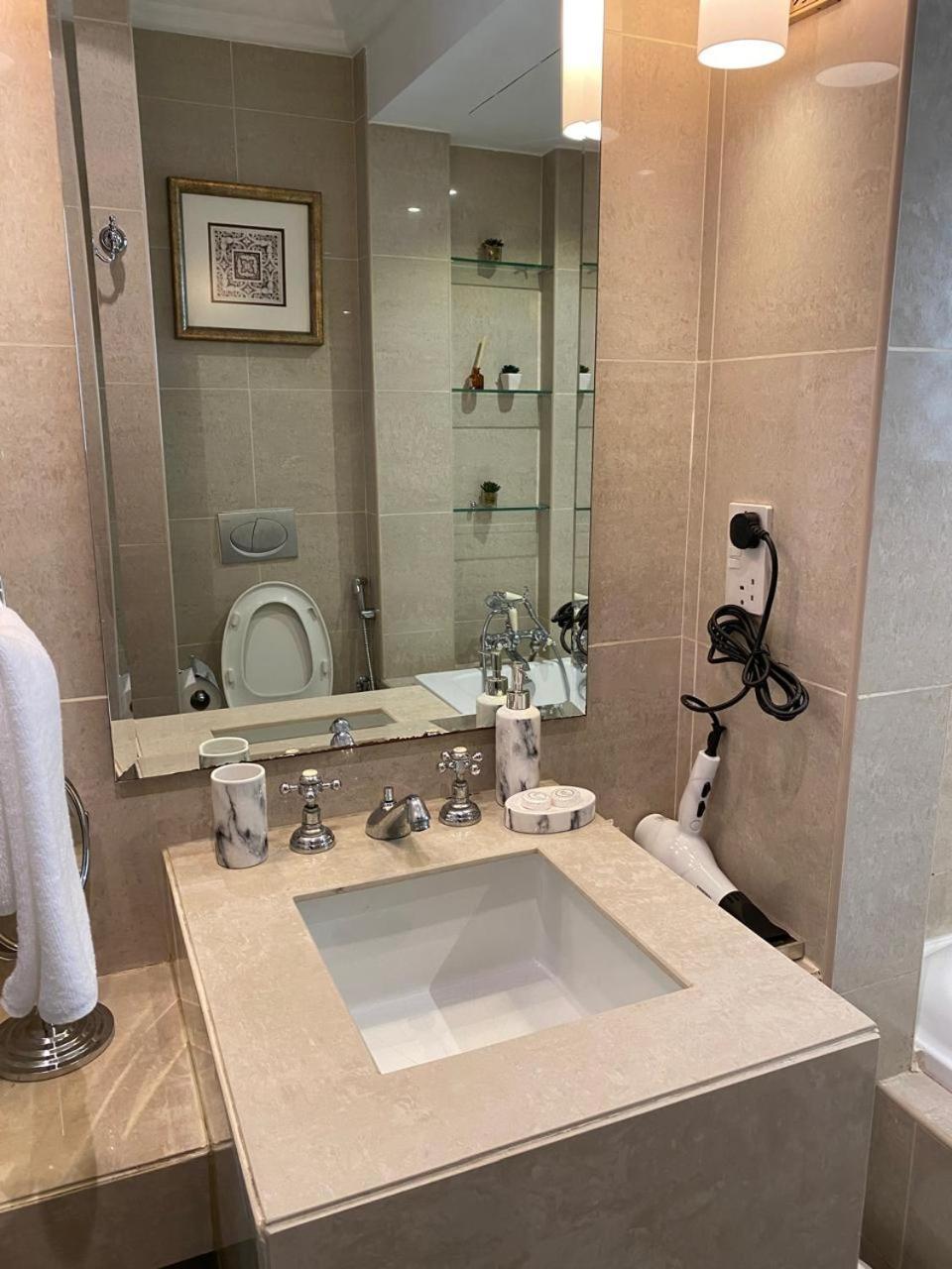 Luxurious Burj View Oasis 2 Bedroom * Dubai