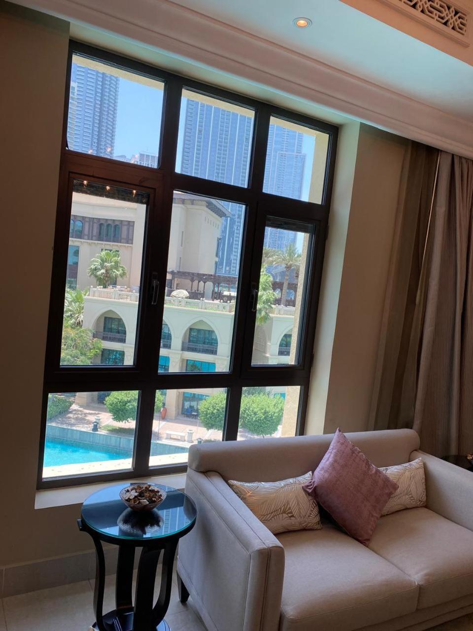 Luxurious Burj View Oasis 2 Bedroom