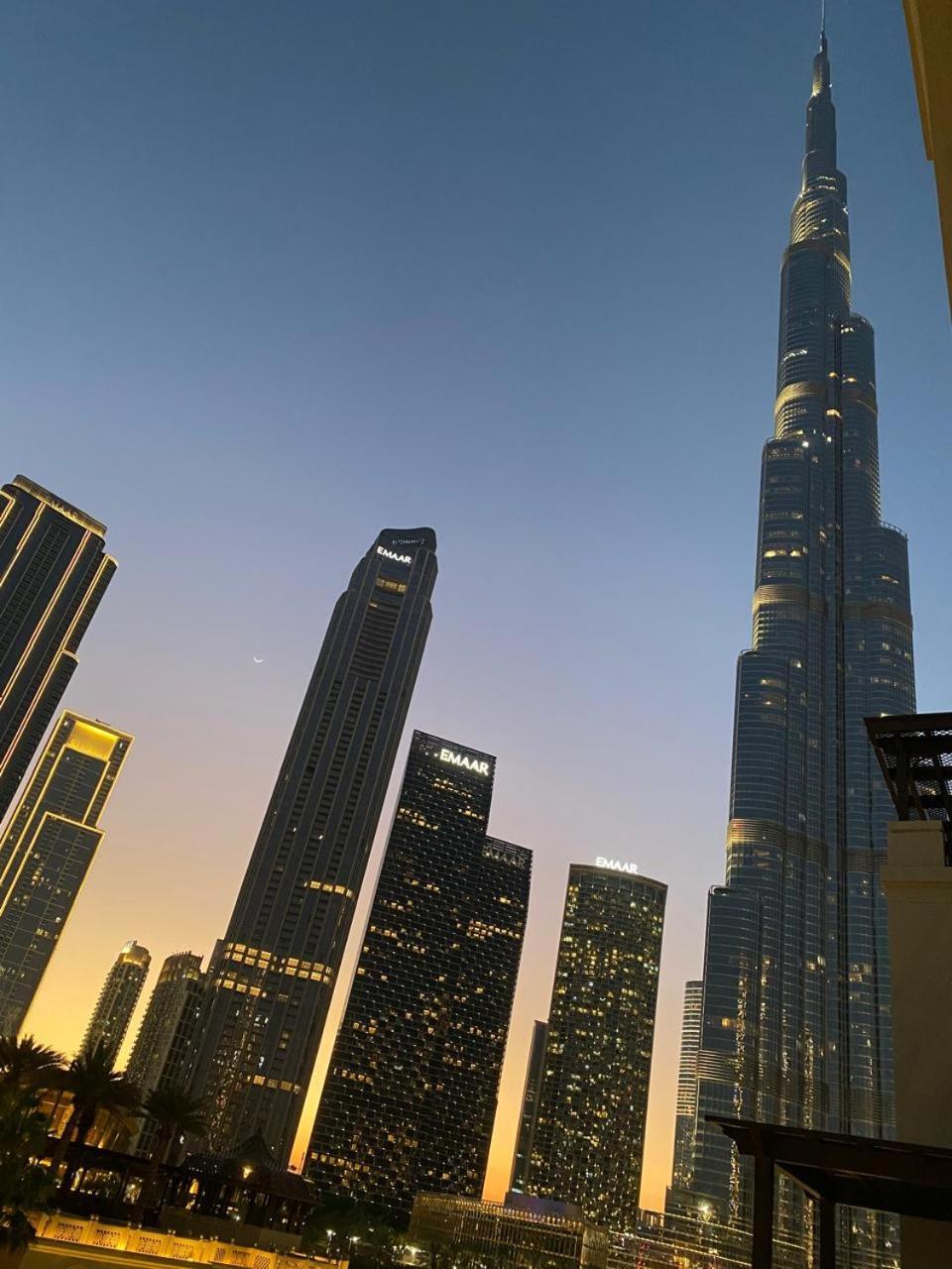 Luxurious Burj View Oasis 2 Bedroom Apartment