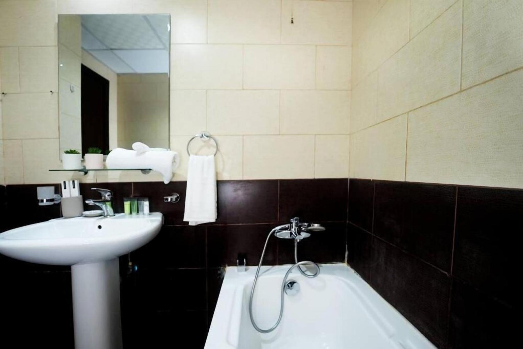 Brown Stone Homes Frankfurt Apartment *