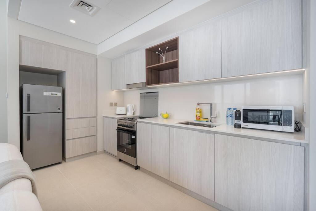 Apartment New Listing & Vida Creek & Access *