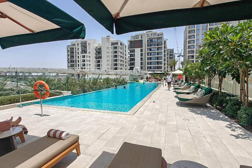 New Listing & Vida Creek & Access Apartment Dubai