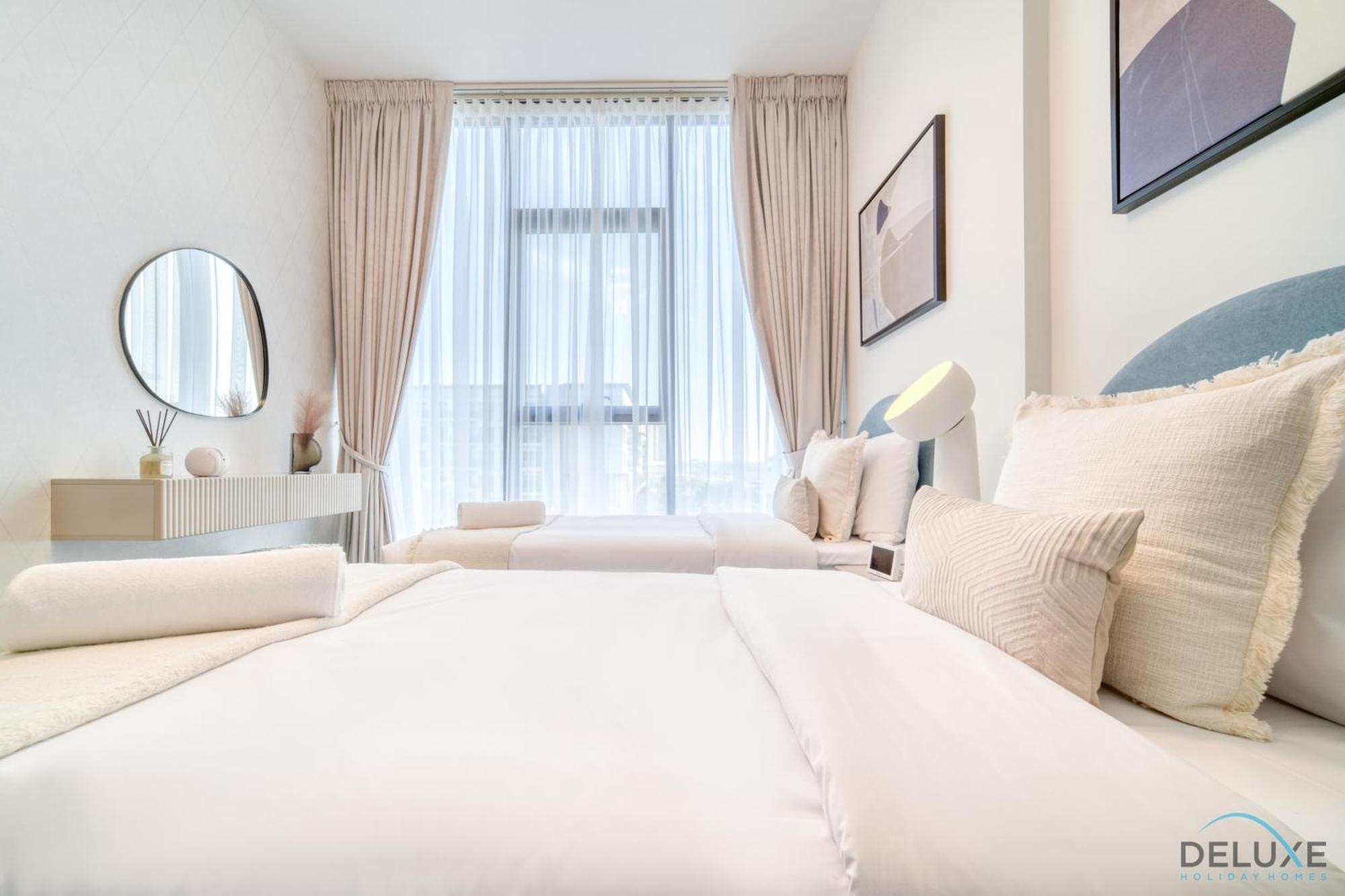 Magnificent 2br With Private Pool At Samana Golf Avenue By Deluxe Homes Dubai