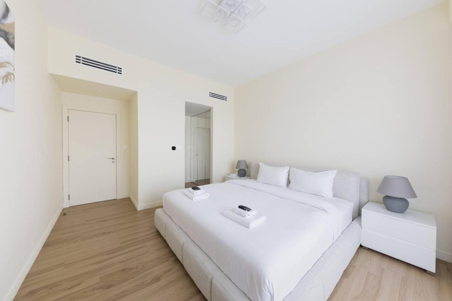 Luxury Living On The Floor Full Marina View *
