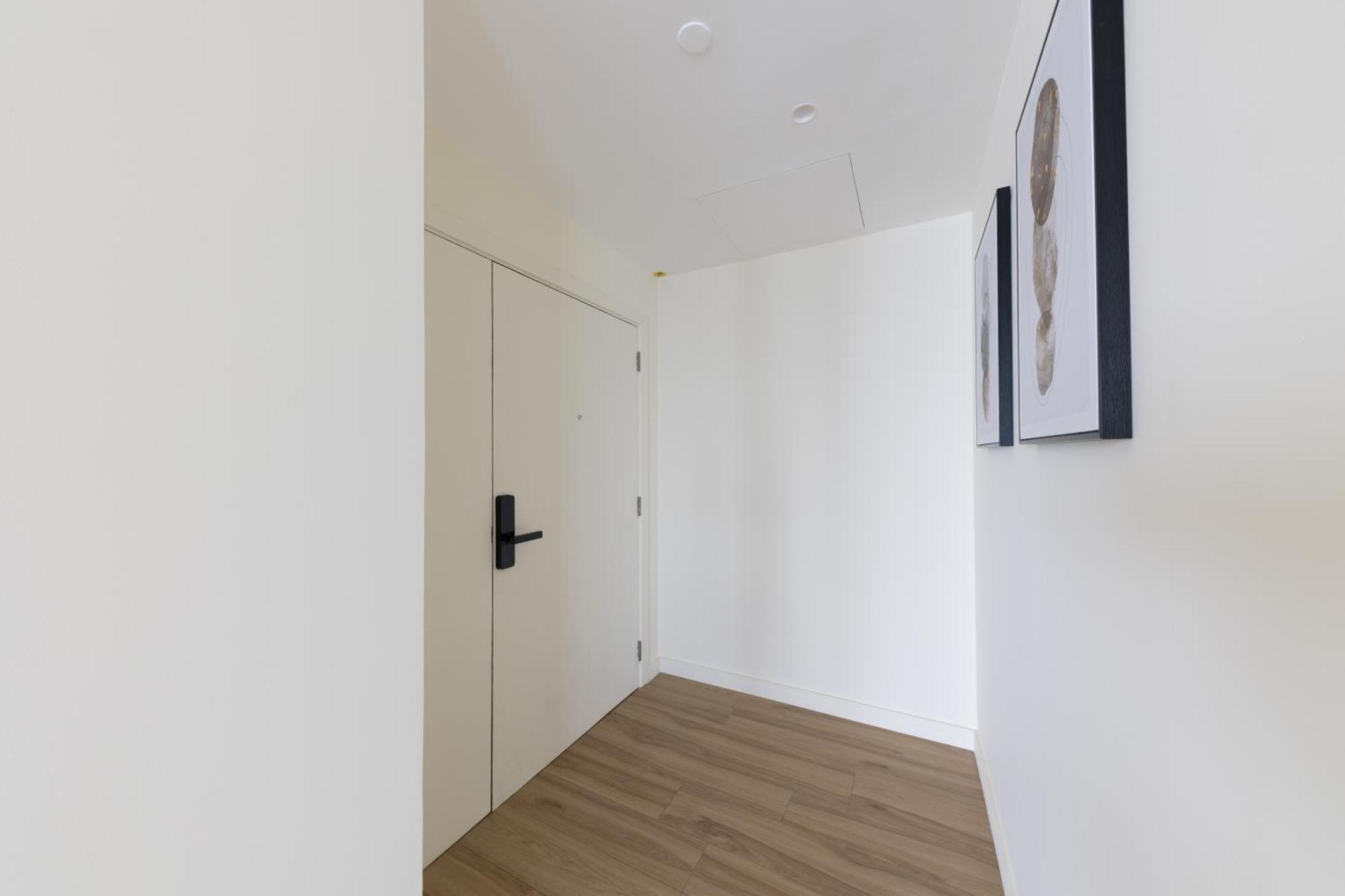 Luxury Living On The Floor Full Marina View *