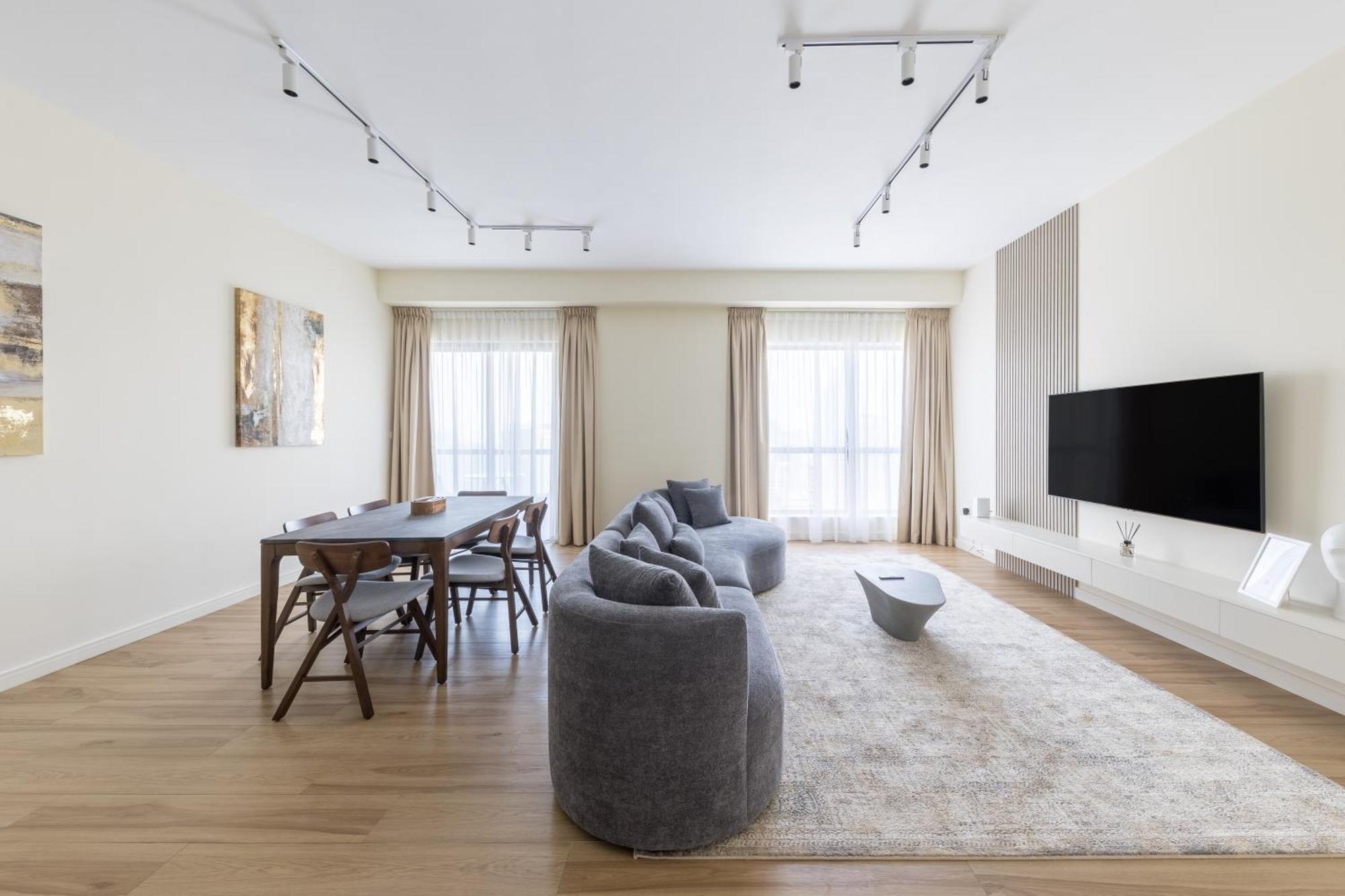 Luxury Living On The Floor Full Marina View