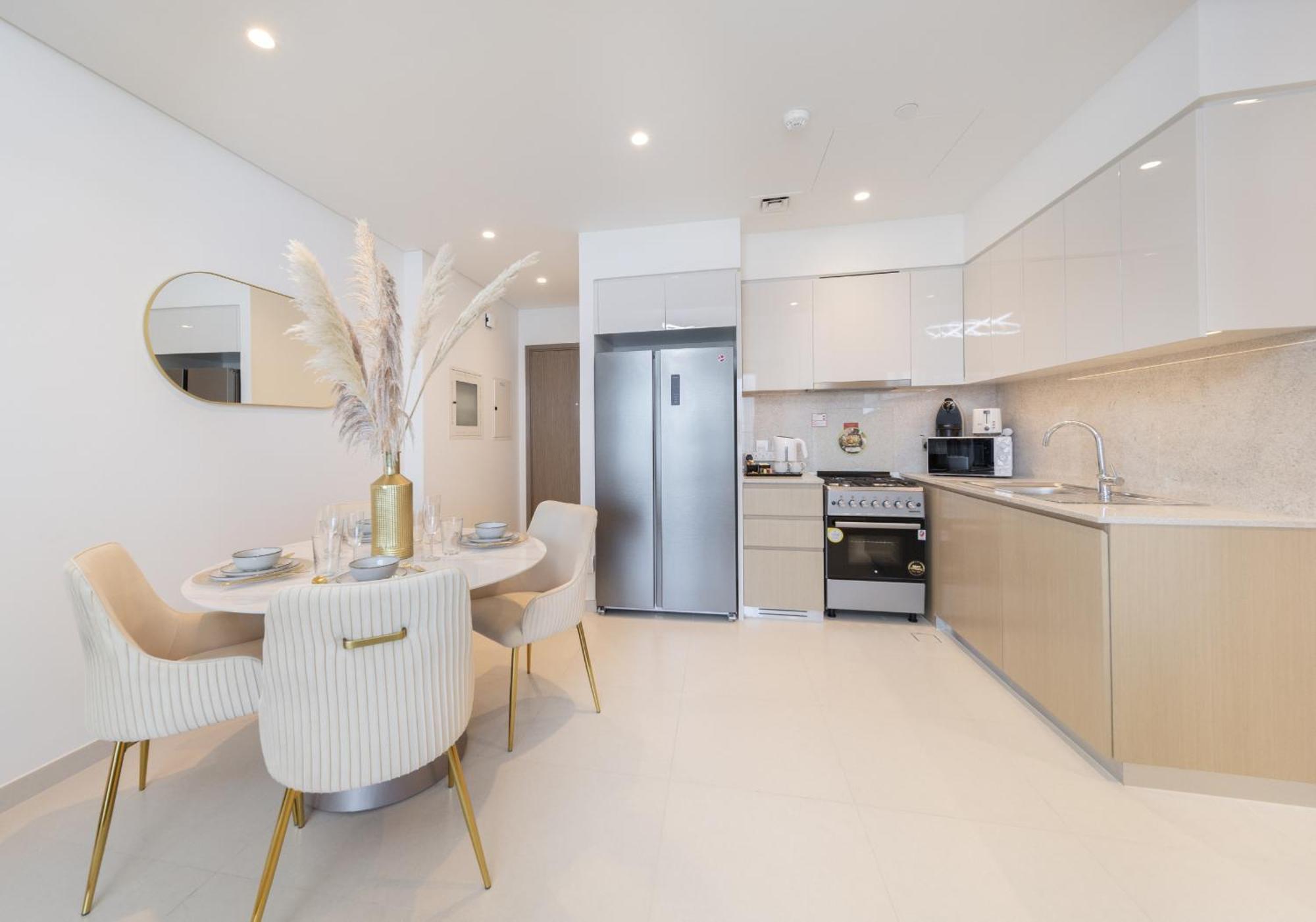 Apartment Eden's Homes & - Burj Royale Dubai