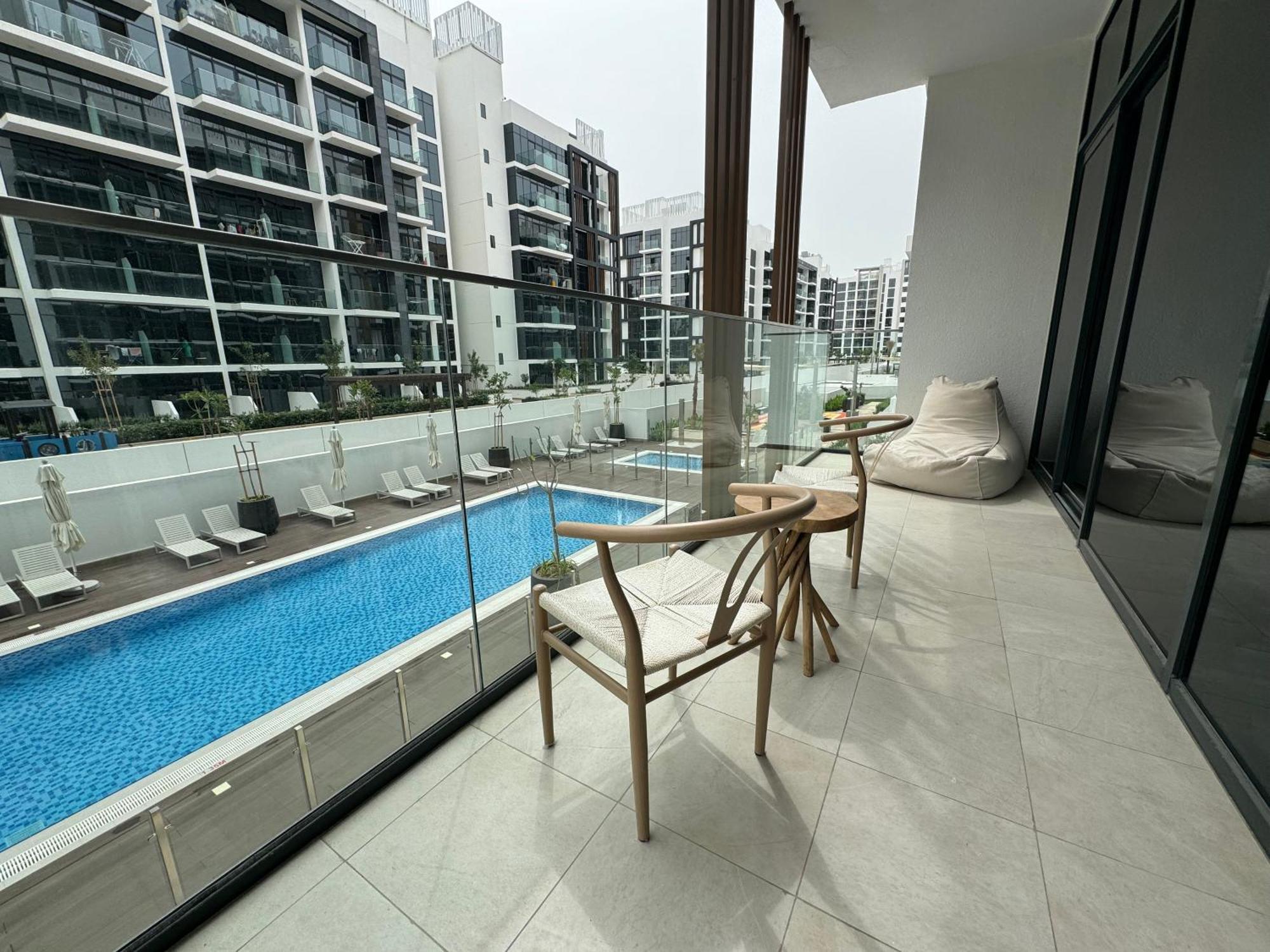 Ashri Homes Standard In Riviera With Pool View Apartment *