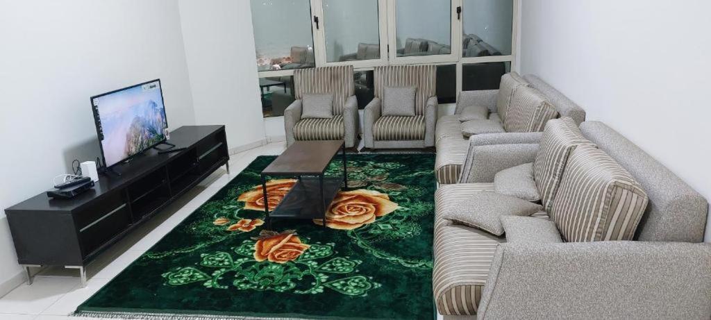 Master Bedroom For Short In By Mauon Tourism Homestay Dubai