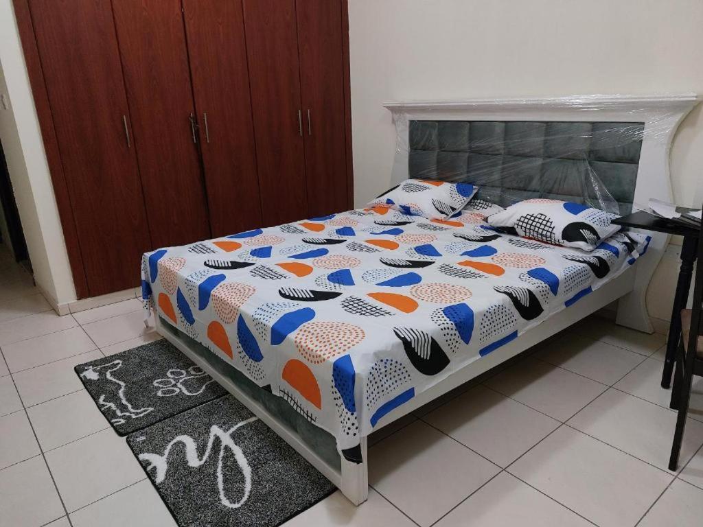 Homestay Master Bedroom For Short In By Mauon Tourism
