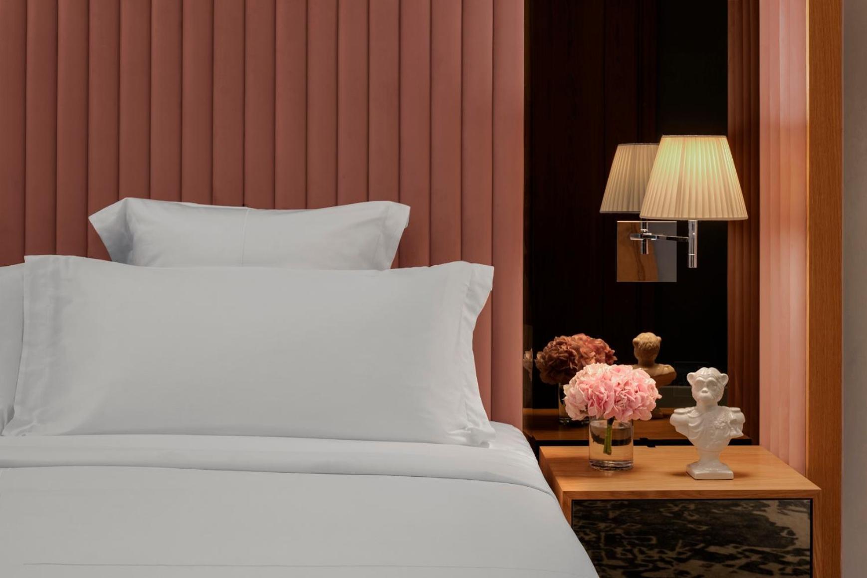 Hotel Sls & Residences