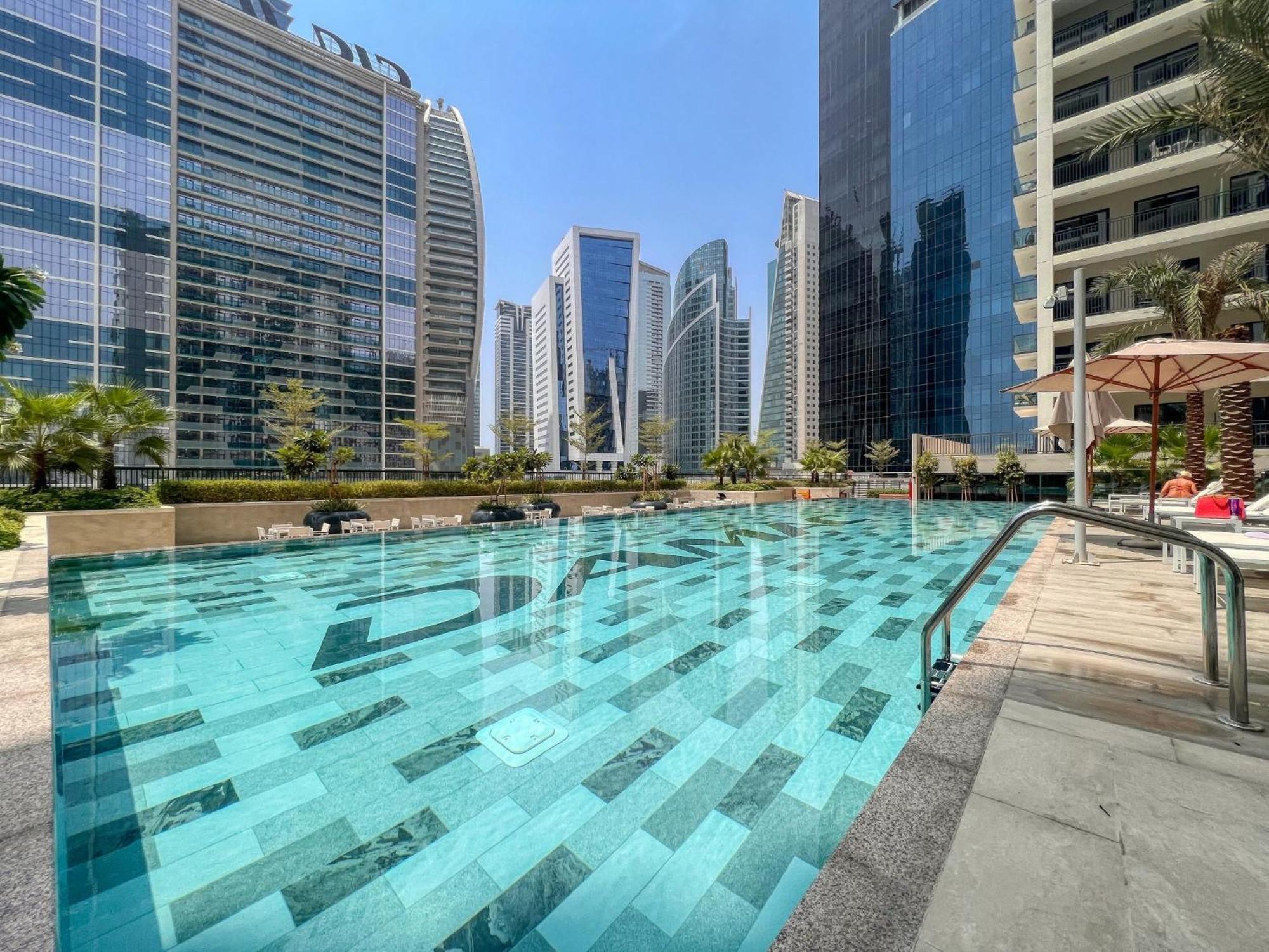 The Smart Concierge - Zada Tower * Dubai
