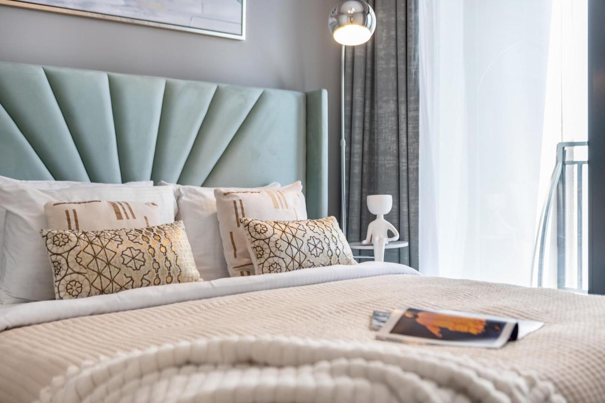 Apartment The Smart Concierge - Zada Tower Dubai