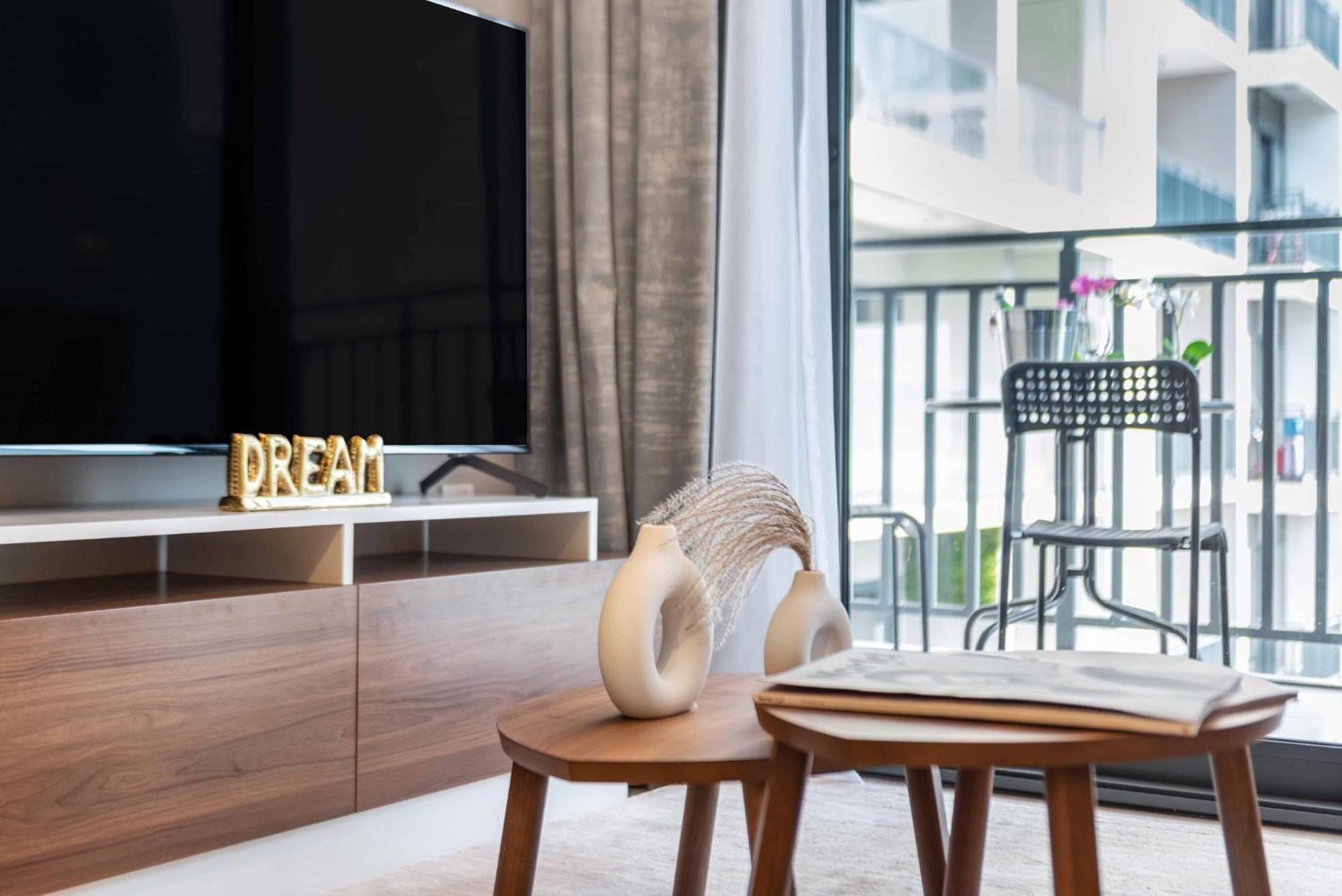The Smart Concierge - Zada Tower Dubai