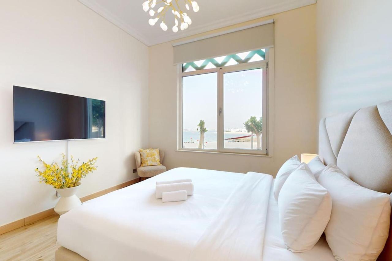 Al Msalli - Exquisite Three Bedroom Apartment *
