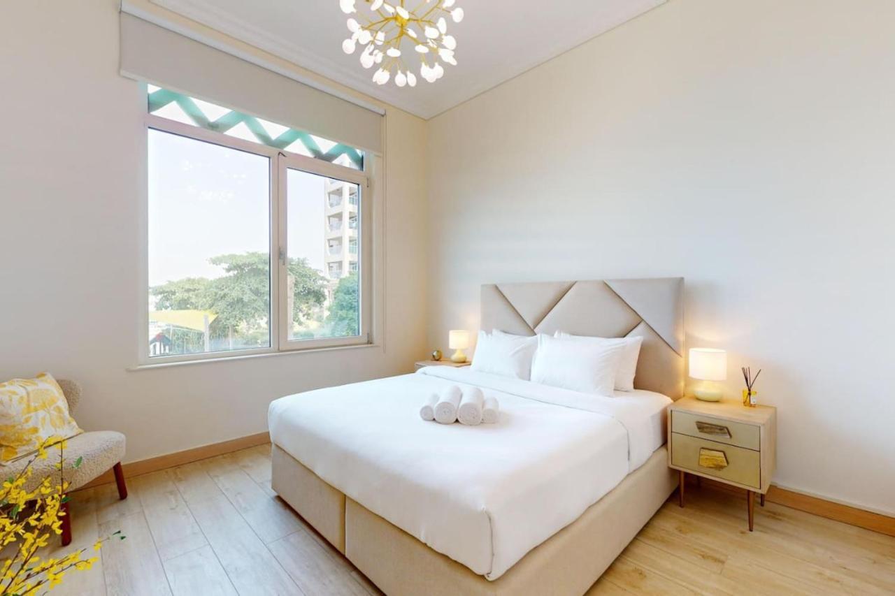 Al Msalli - Exquisite Three Bedroom Apartment *