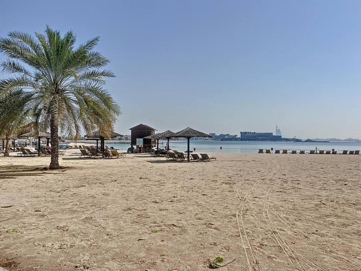 Al Msalli - Exquisite Three Bedroom *