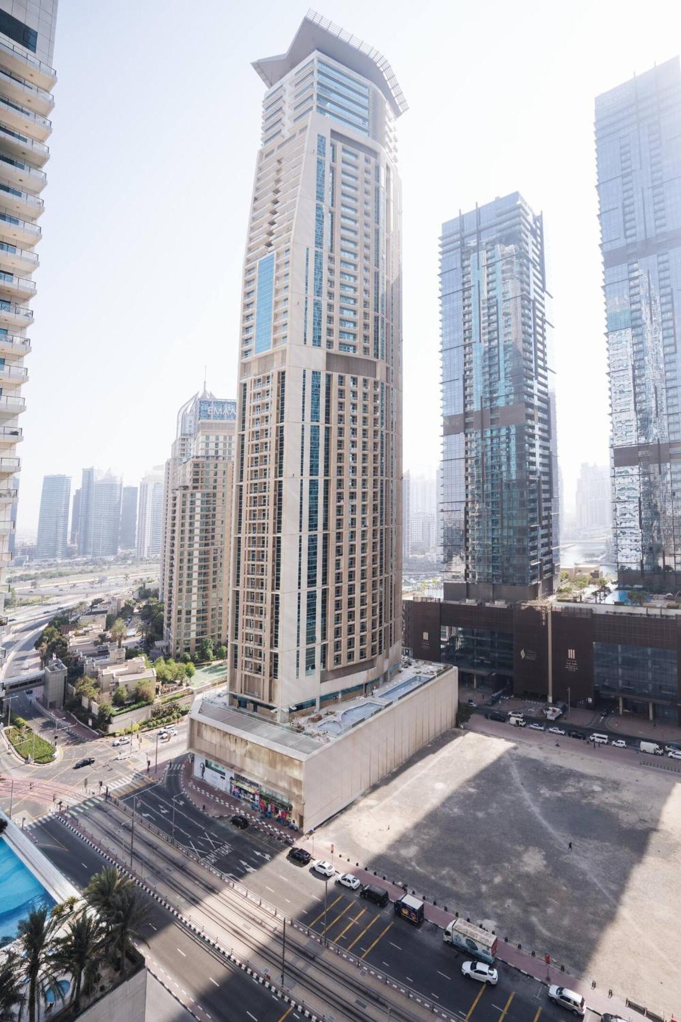 Charming Warm With Amazing Views Of The * Dubai