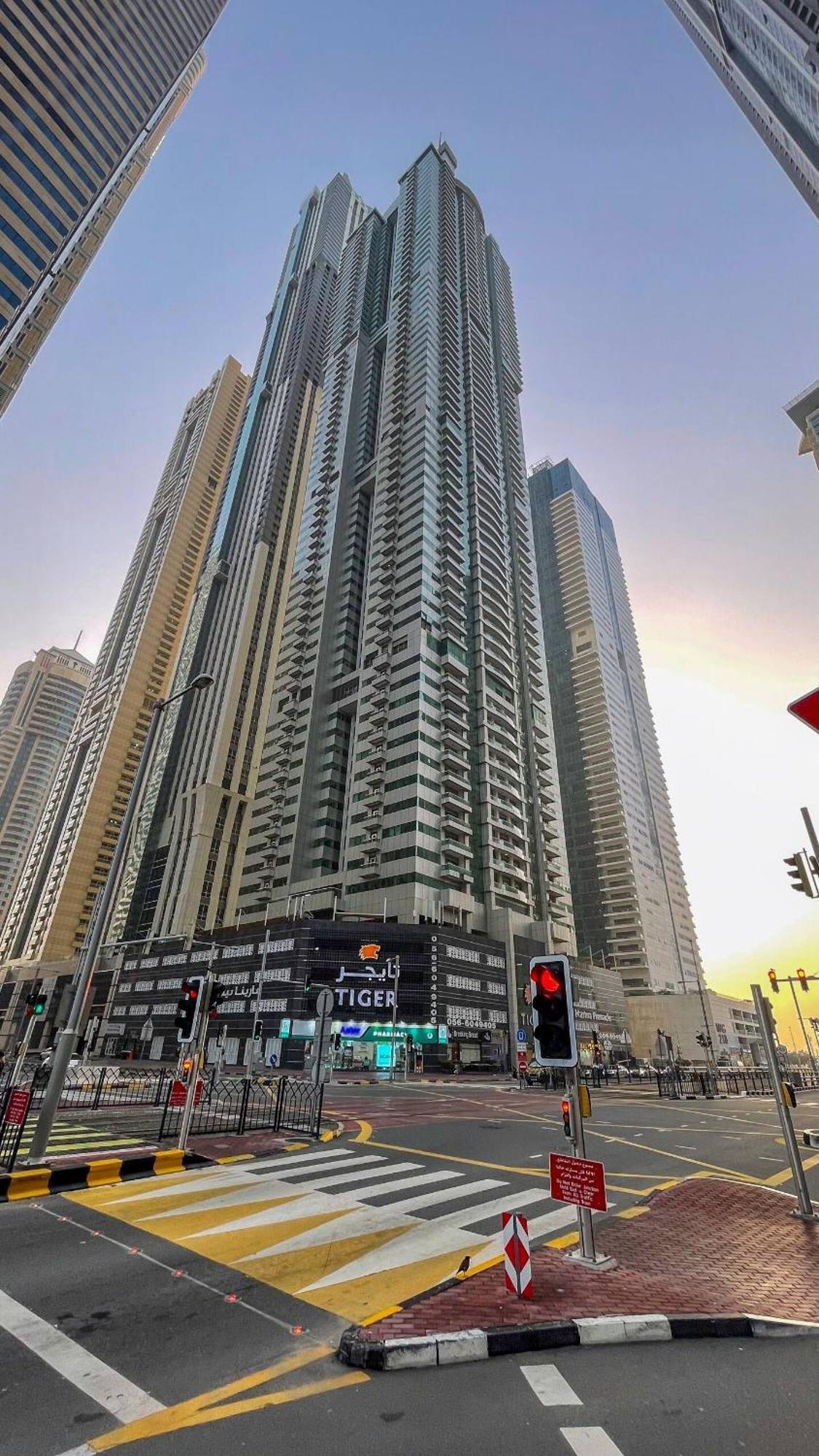 Apartment Charming Warm With Amazing Views Of The