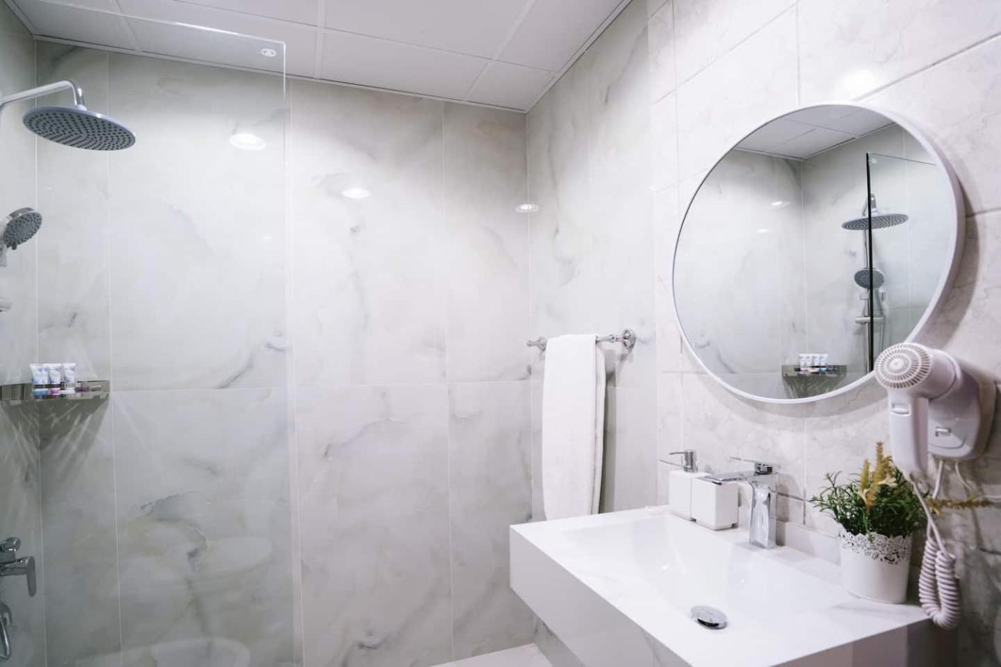 Apartment Beautiful Marina View 58th Floor 3 Bedrooms *