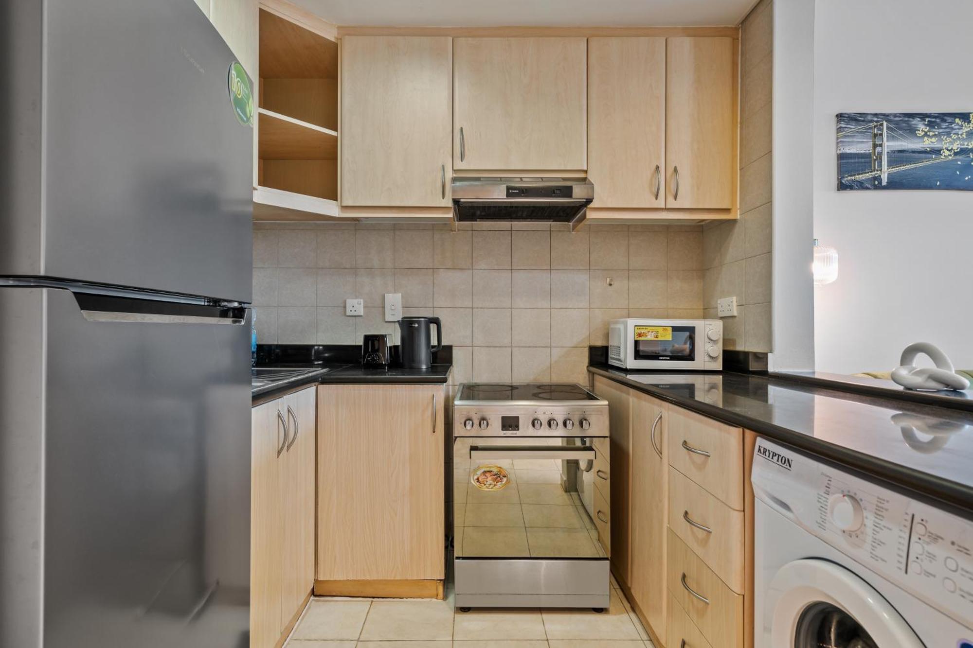 Elegant Living In Discovery Gardens Apartment Dubai