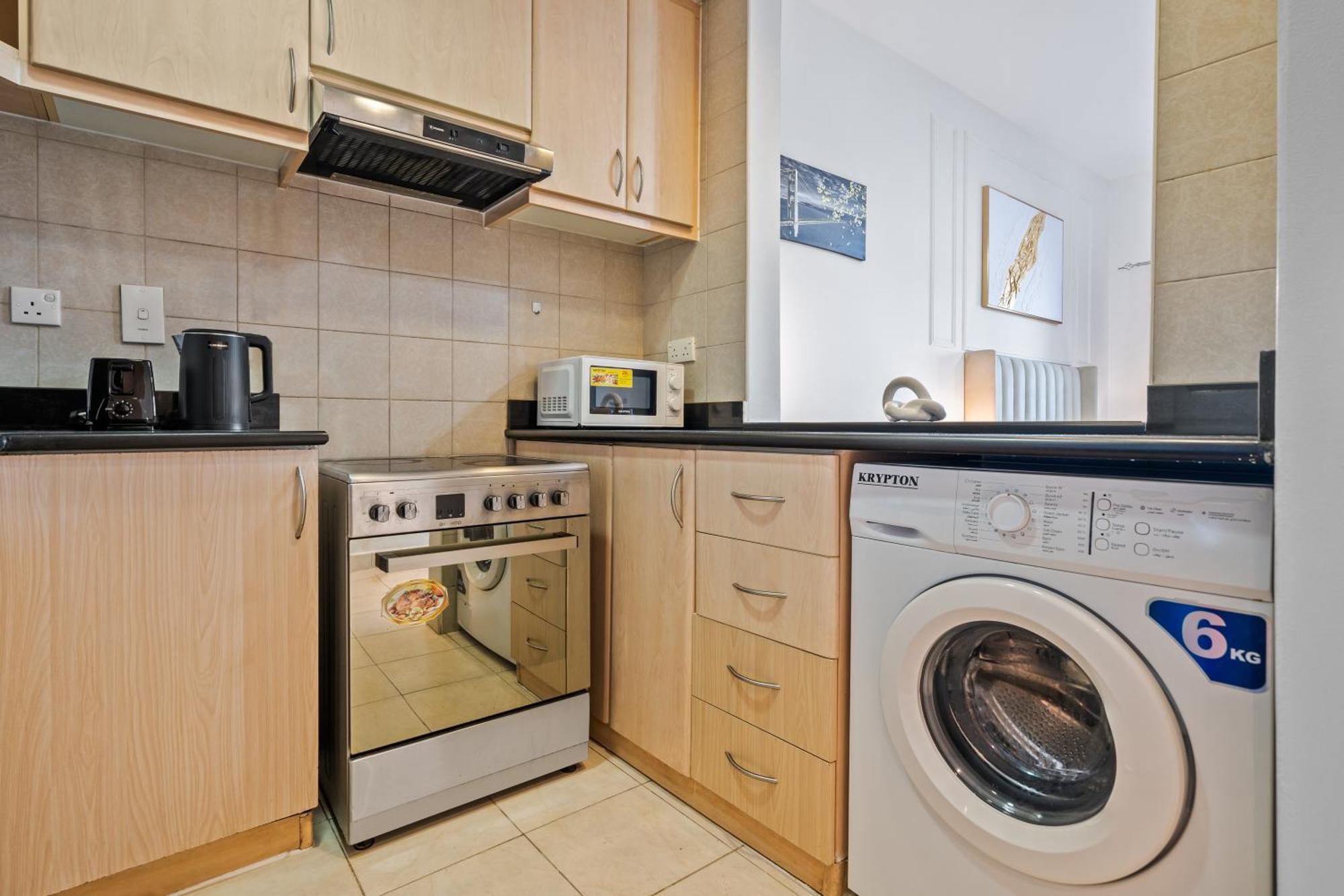 Elegant Living In Discovery Gardens * Dubai