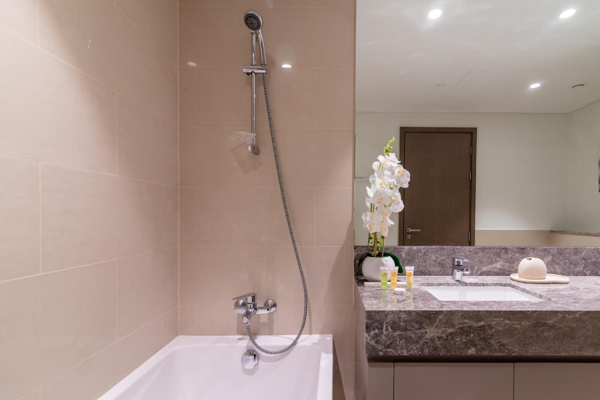 Apartment Downtown Luxury - Full Burj Khalifa View - Walking Distance To Mall *